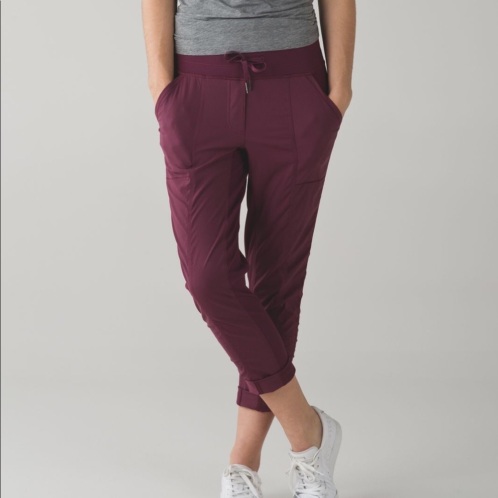 LE LULULEMON STREET TO STUDIO PANT